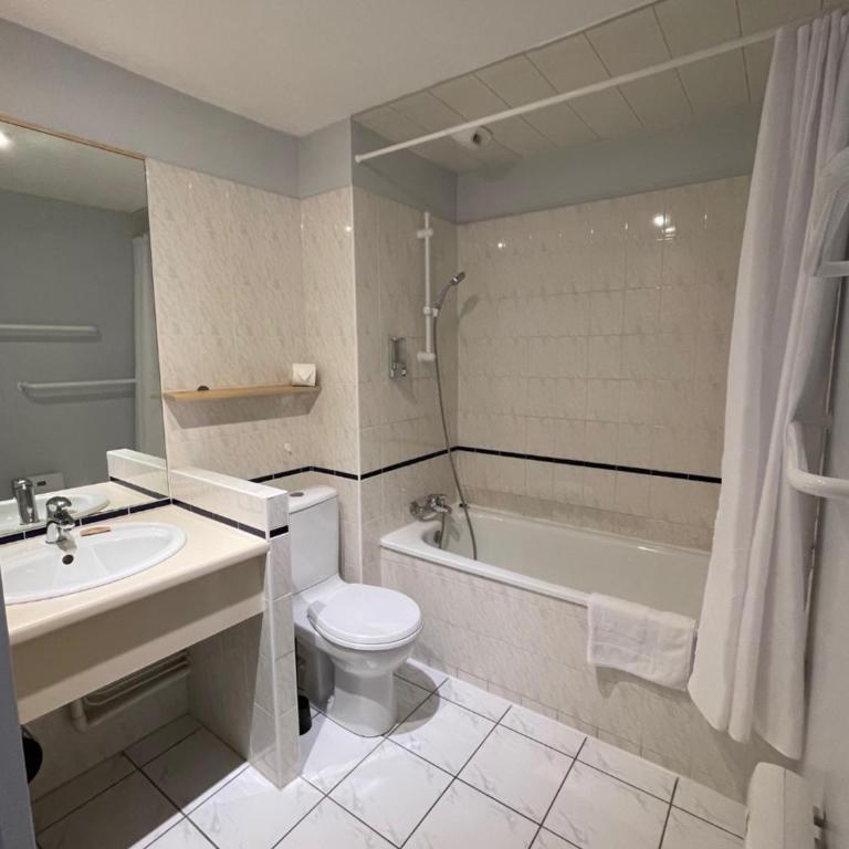 Hôtel Michelet Plage - Chambre Double Deluxe (2 Adultes + 1 Enfant) - 4