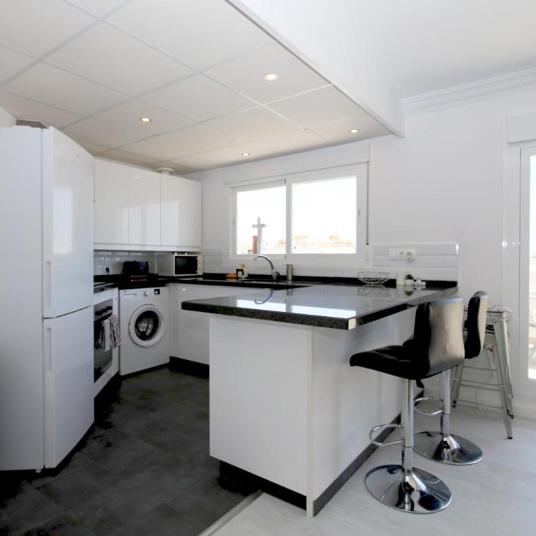 Estepona Centre Penthouse ALGASOL - Apartamento de 2 dormitorios - 15