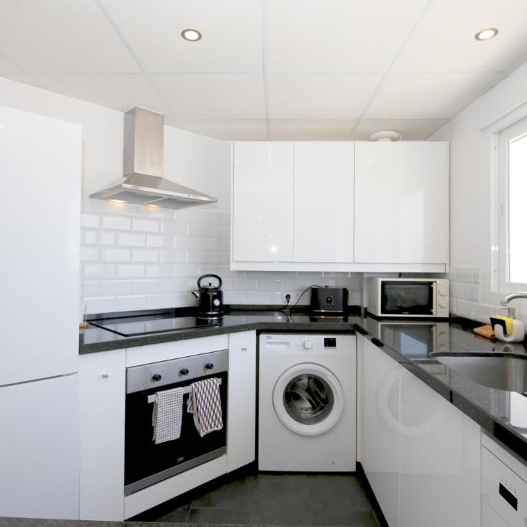 Estepona Centre Penthouse ALGASOL - Apartamento de 2 dormitorios - 4