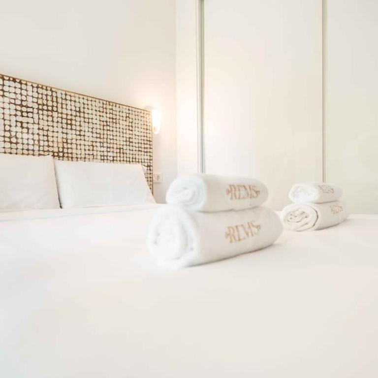 Swimming pool & terrace near the beach by REMS - Apartamento de 2 dormitorios - 12