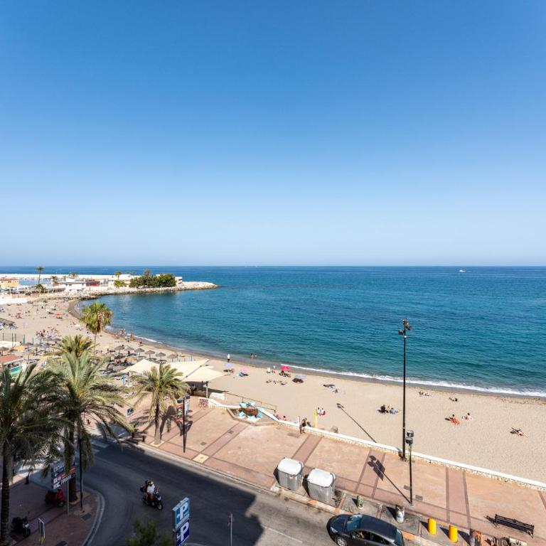 MalagaSuite Golden Views Fuengirola - Three-Bedroom Apartment with Sea View - 27