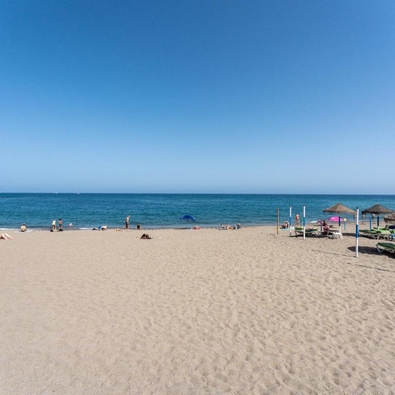 MalagaSuite Golden Views Fuengirola - Three-Bedroom Apartment with Sea View - 34