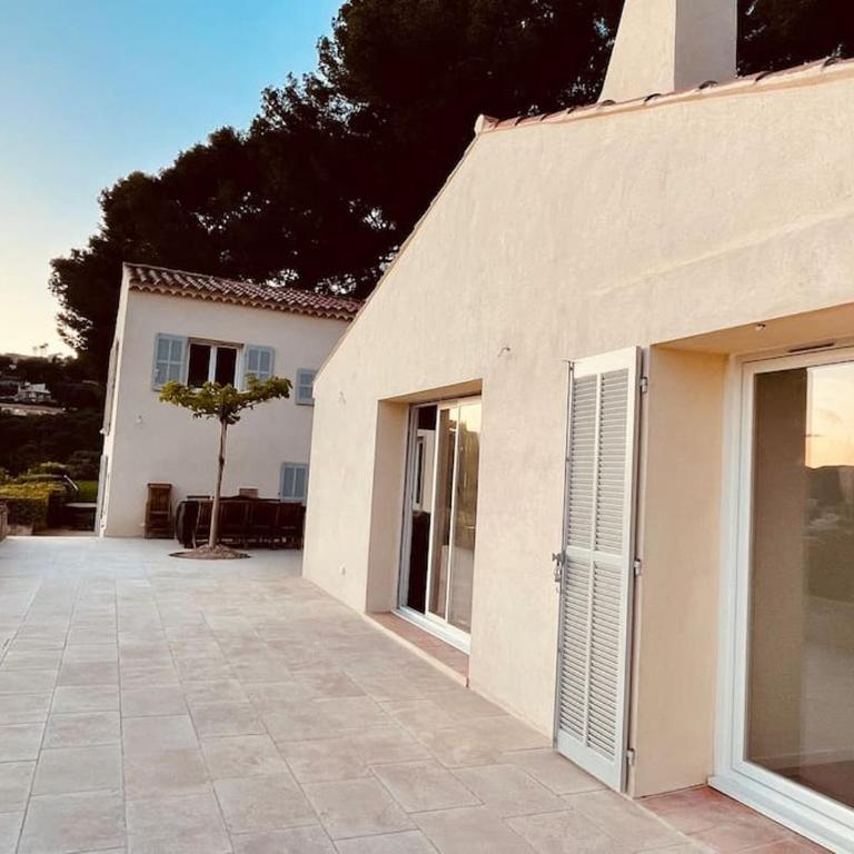 Cassis Villa - Pool - Panoramic View - Villa - 16