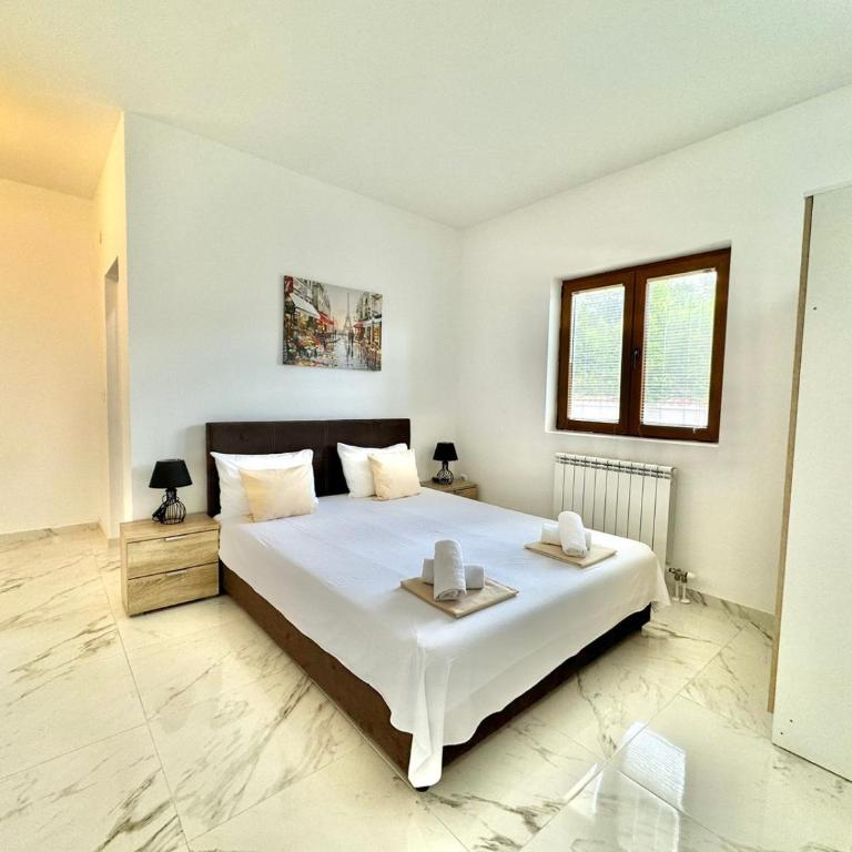 STARS RESIDENCE - Three-Bedroom Apartment - 17