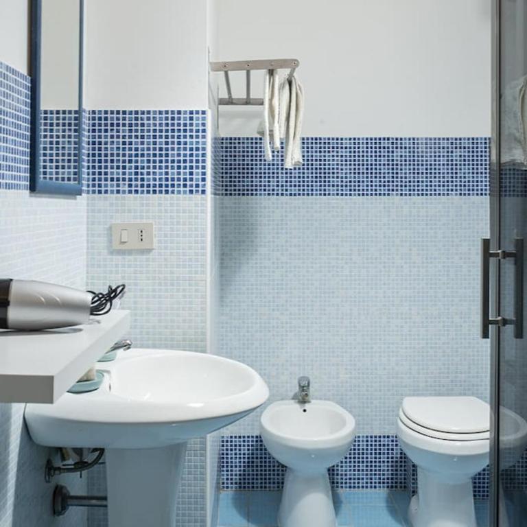 New Stabile APT Balcony central apartment - Appartamento con 1 Camera da Letto - 19