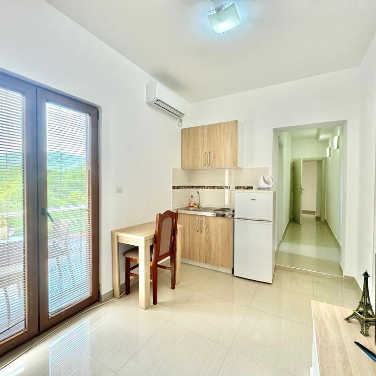 STARS RESIDENCE - Apartment with Mountain View - 5