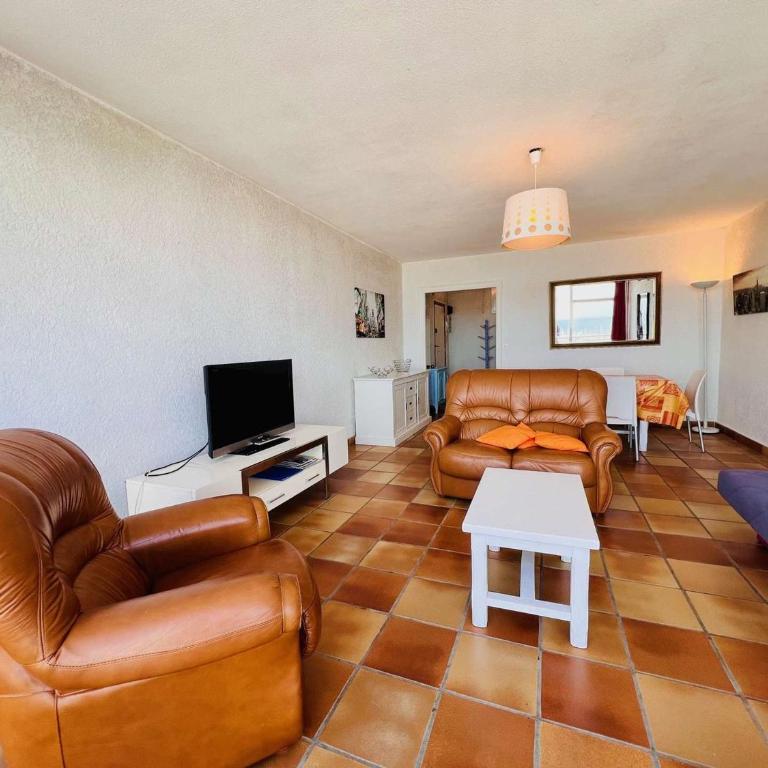 Quiberon: Appartement 3 pièces, 6 pers, balcon vue sur le port, animaux acceptés - FR-1-478-16 - Apartment (6 Erwachsene) - 6