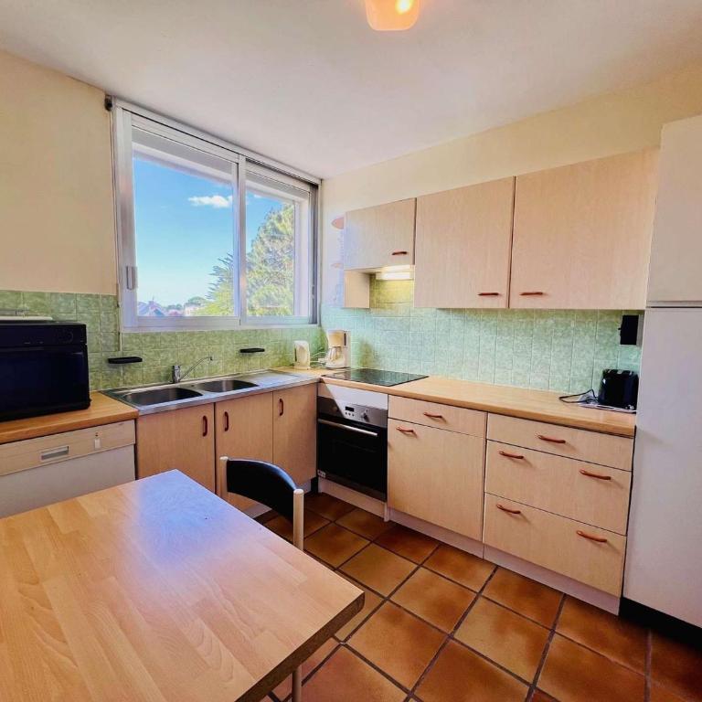 Quiberon: Appartement 3 pièces, 6 pers, balcon vue sur le port, animaux acceptés - FR-1-478-16 - Apartment (6 Erwachsene) - 7