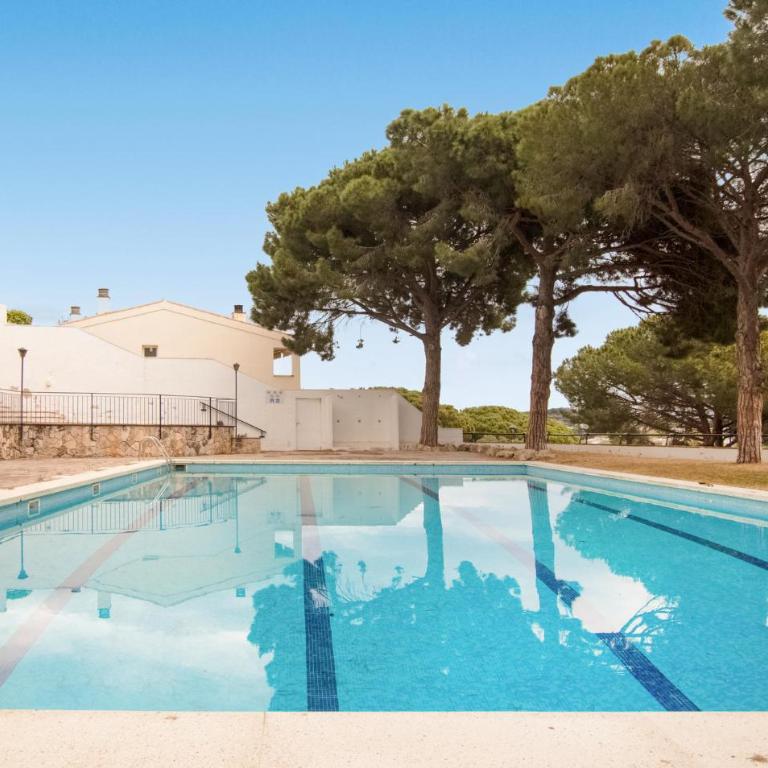 Nice Apartment In Sant Feliu De Guíxols With Wifi - Apartamento de 3 dormitorios - 2