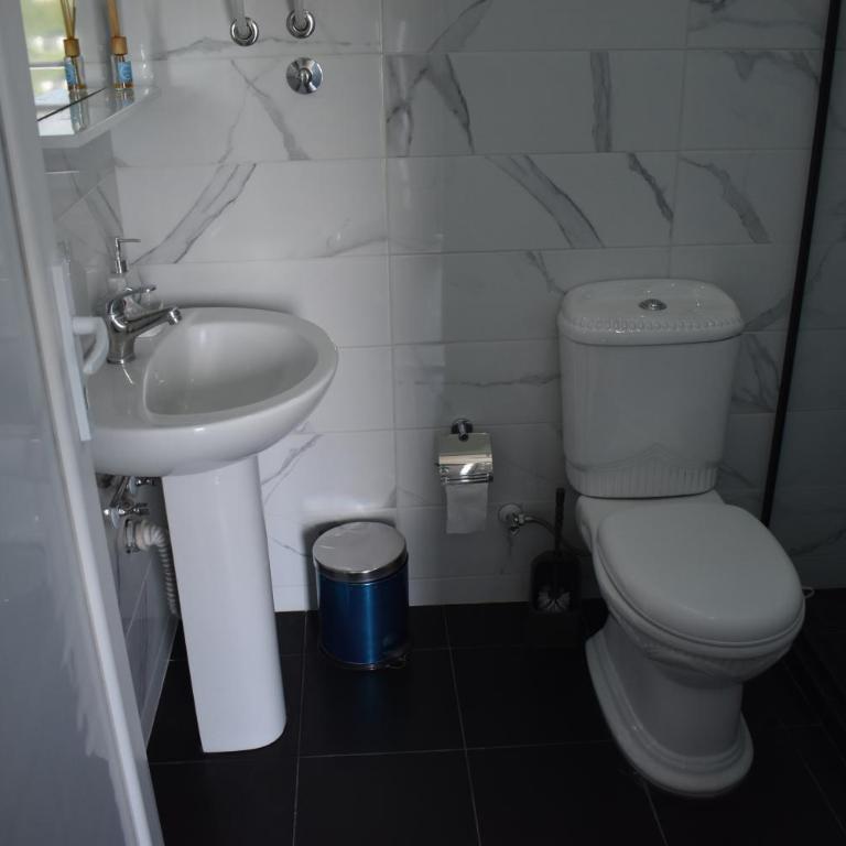 KenDar Family Apartments - Two-Bedroom Apartment - 53