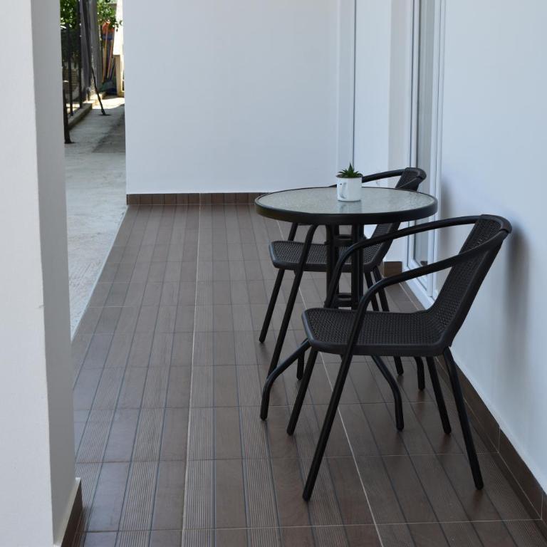KenDar Family Apartments - Two-Bedroom Apartment - 57