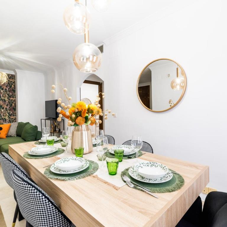 Wekey Homes Granada, El encanto de Navas Centro - Two-Bedroom Apartment - 2