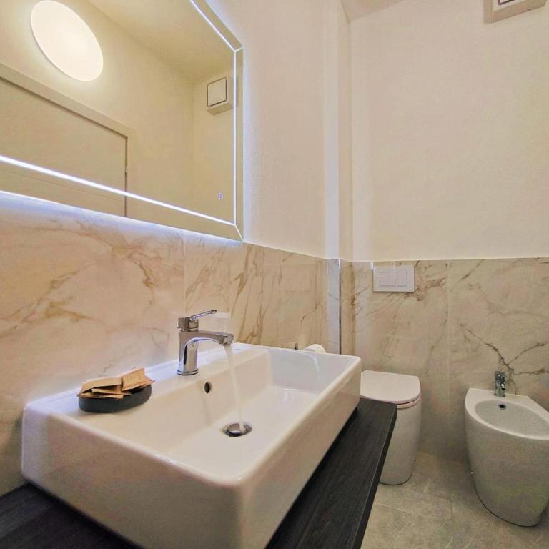Urban Suite Milano - Camera Deluxe (2 Adulti + 1 Bambino) - 4
