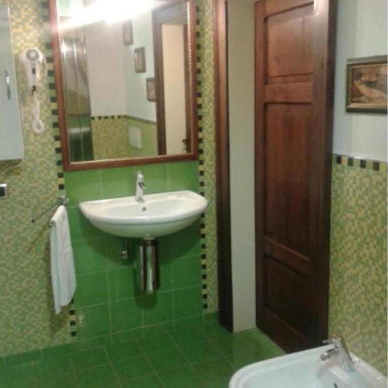 Ettaro Verde studio apartment for holidays - One-Bedroom Apartment - 12