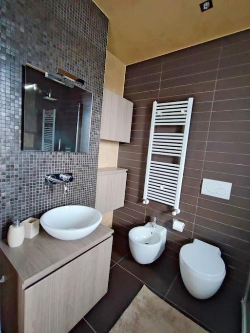 B&Bob Private Apartment in Bari - Appartamento con 2 Camere da Letto e Balcone - 13