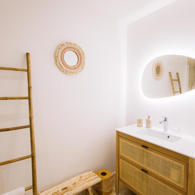 Mas des Arts & Spa - Deluxe Room - 6