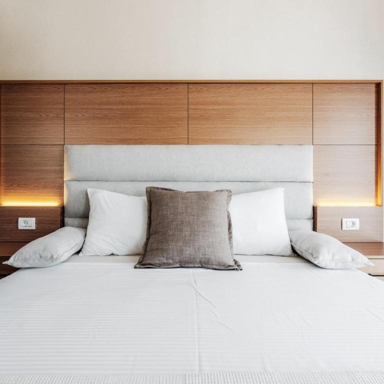 Olive Tree Apartments by In Property - Two-Bedroom Apartment - 21