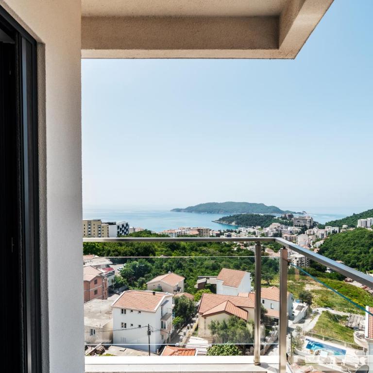 Olive Tree Apartments by In Property - Two-Bedroom Apartment - 26