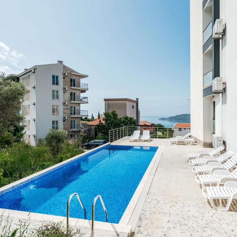 Olive Tree Apartments by In Property - Two-Bedroom Apartment - 32
