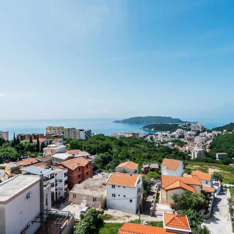 Olive Tree Apartments by In Property - Two-Bedroom Apartment - 56
