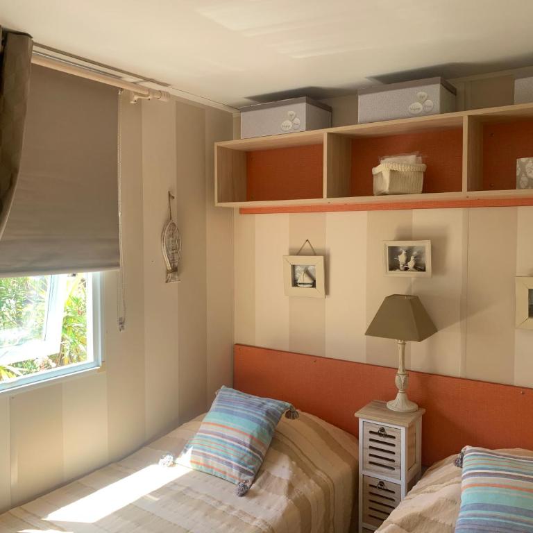 Mobilhome vue mer grand confort domaine l’île d or - Mobilheim - 2