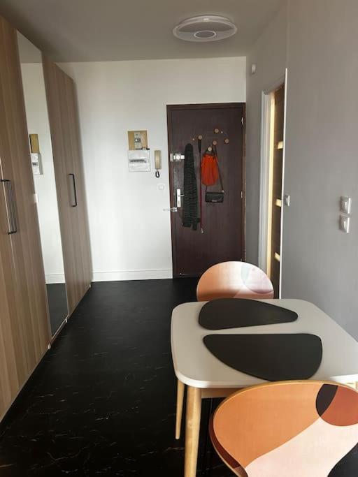 Studio climatisé belle vue mer - Apartment mit 1 Schlafzimmer - 11