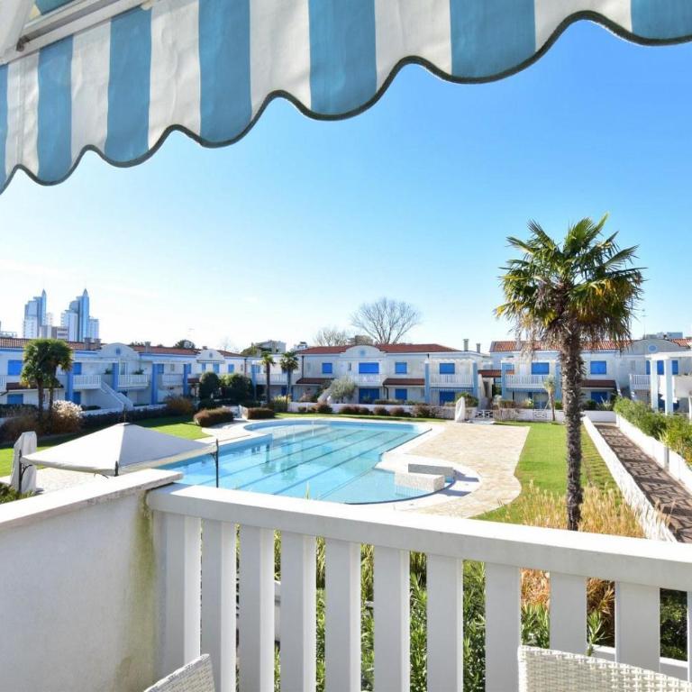 Piscina - RESIDENCE ANTENORE - Appartamento con 3 Camere da Letto - 1