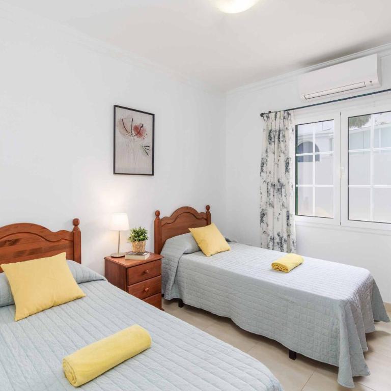 Villa Femes - Three-Bedroom Villa - 23