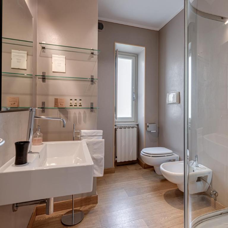 B&b L' Orangerie - Camera Tripla con Bagno - 3