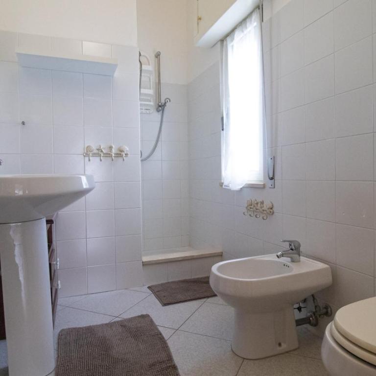 La Casa di Anita - Two-Bedroom House - 15