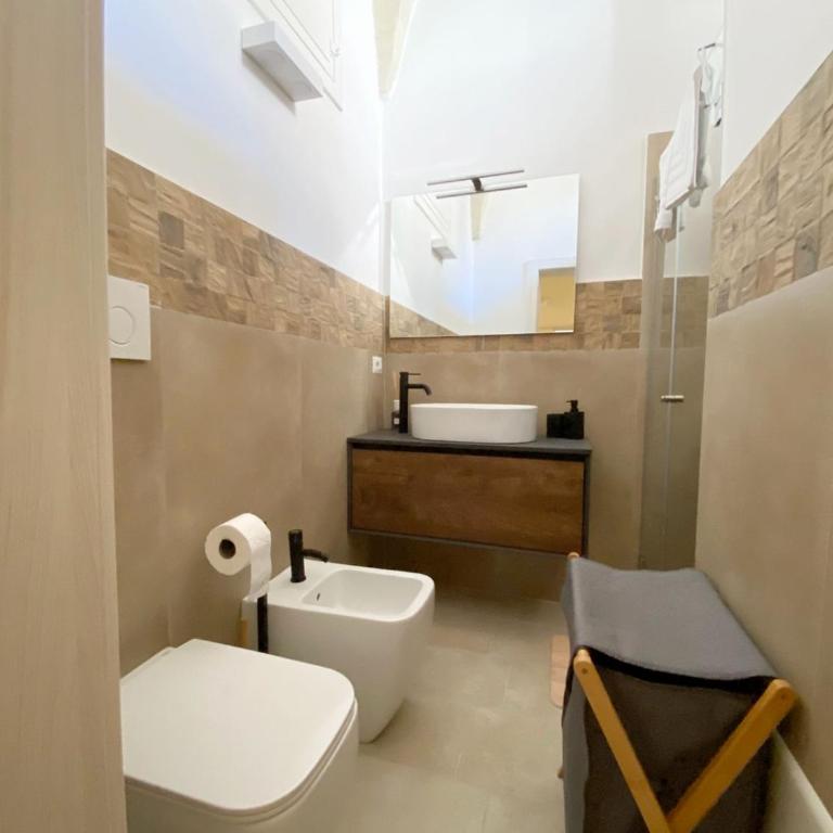 Duca D'Aosta - Triple Room with Private Bathroom - 4