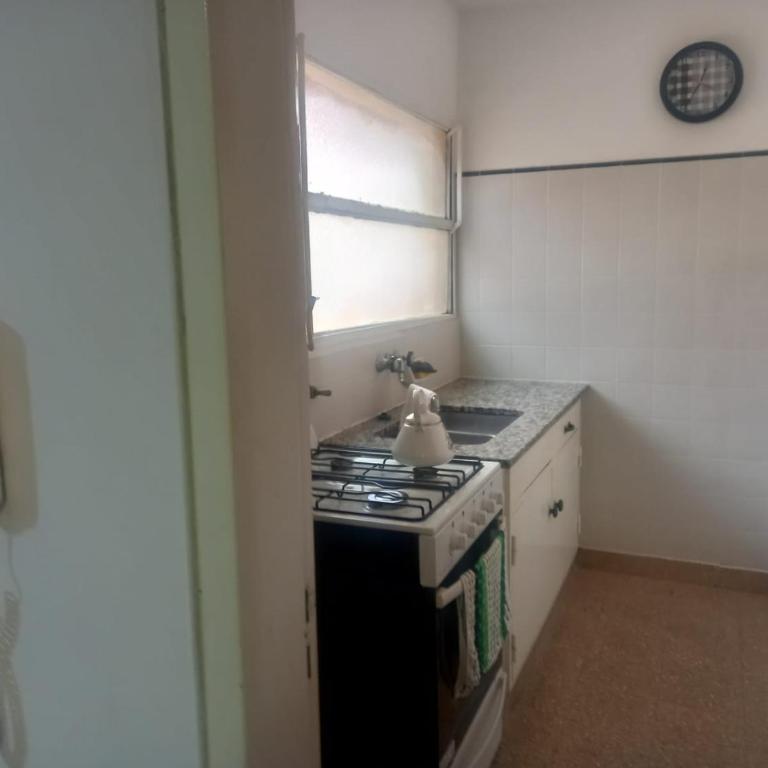 LAS 3 B (BUENO,BONITO Y BARATO) - Apartamento de 2 dormitorios - 4