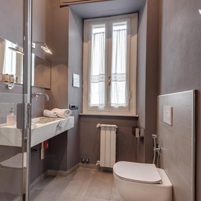 B&b L' Orangerie - Camera Matrimoniale/Doppia con Letti Singoli con Bagno - 4