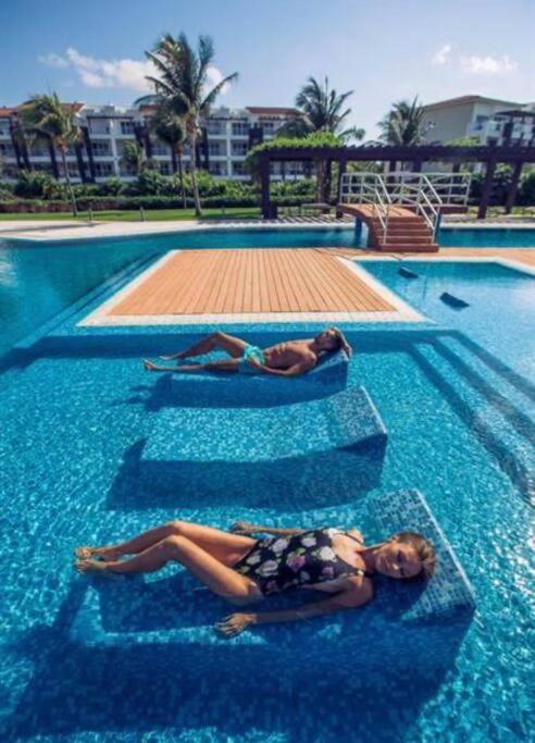 Oceanfront walkout pool Mareazul La Casa Bonita - Apartamento de 2 dormitorios - 55