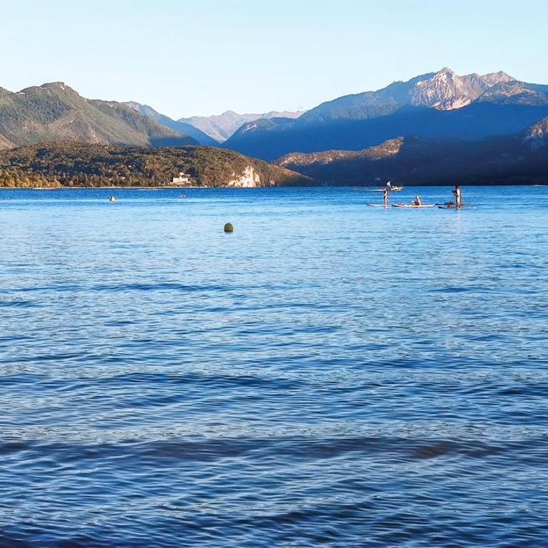 Lac Plage et Ville 95 m2 a 100m du lac, 3 chambres, parking - Three-Bedroom Apartment - 45