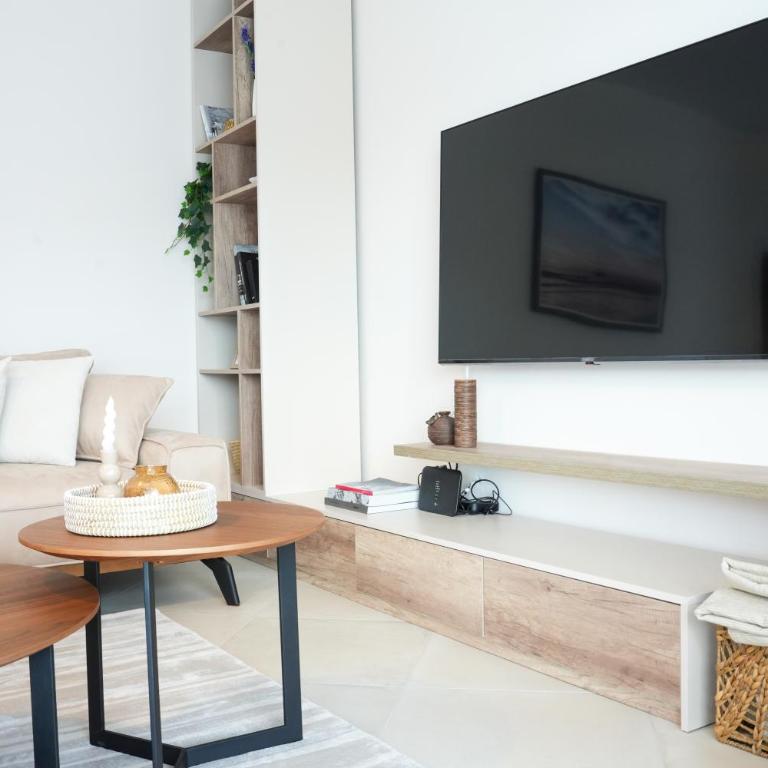 Aquazzura - Two-Bedroom Apartment - 6
