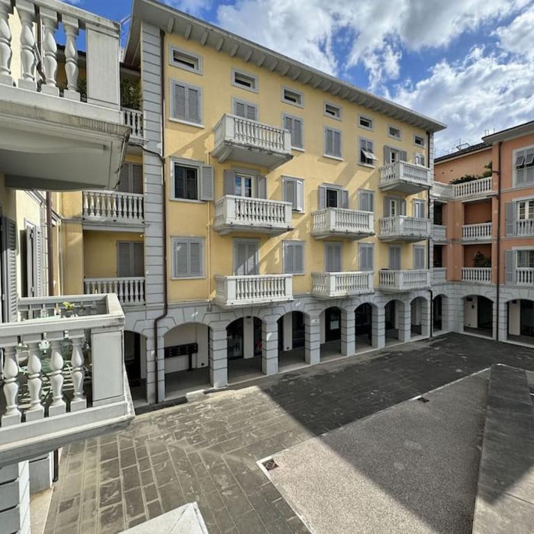 Galleria Degli Artisti - Appartamento con 2 Camere da Letto - 9