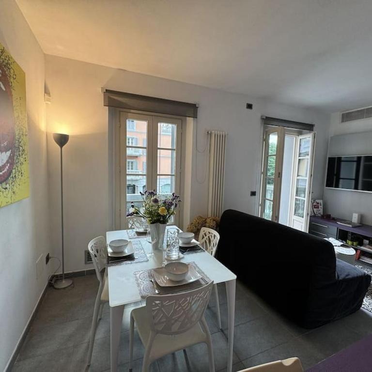 Galleria Degli Artisti - Appartamento con 2 Camere da Letto - 18