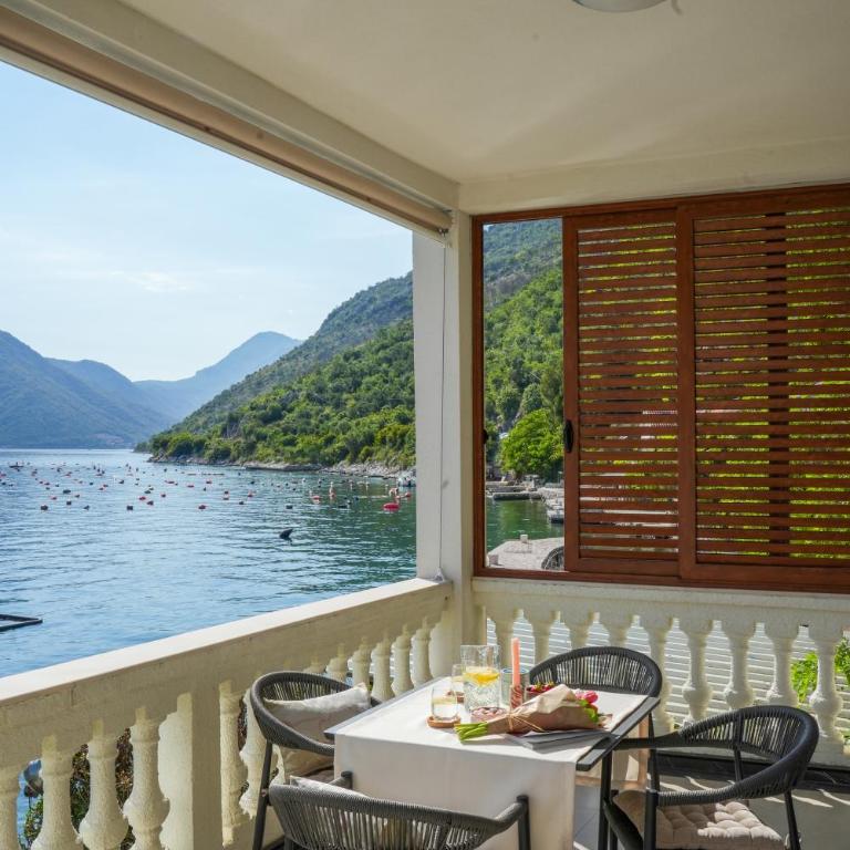Aquazzura - Two-Bedroom Apartment - 3