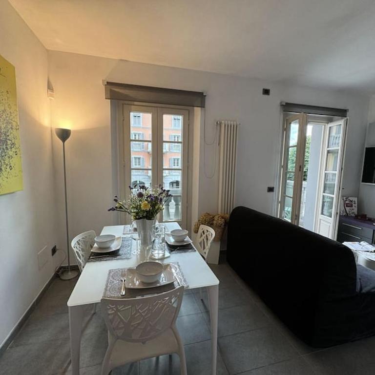 Galleria Degli Artisti - Appartamento con 2 Camere da Letto - 36