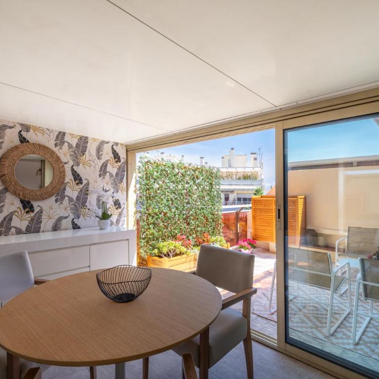 LE SELI, Luxueux 2 pièces, centre d'Antibes - Apartment mit 1 Schlafzimmer - 2