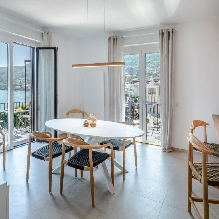 In piazza sul lago - Appartamento con 2 Camere da Letto - 1