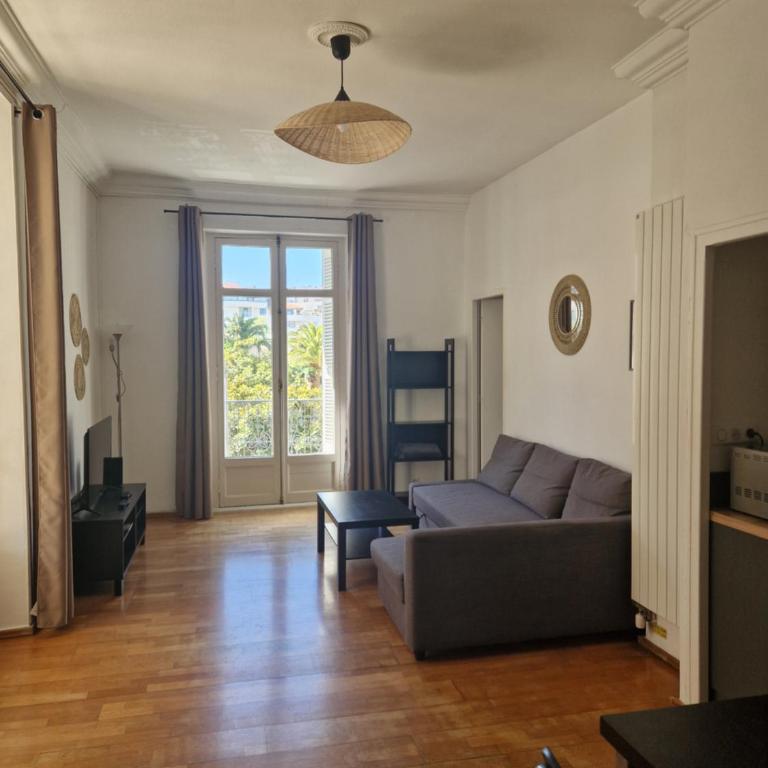 Beautiful and bright 1st Floor Flat with large Terrace - Biarritz City Center - Appartement 1 Chambre - 8