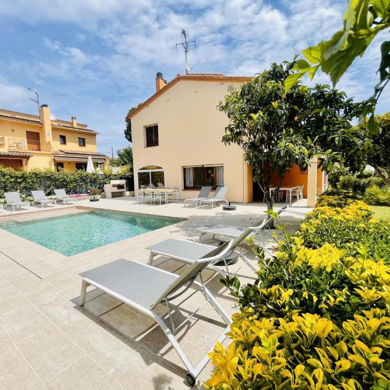Casa Hermanos by Costabravaway - Casa - 1