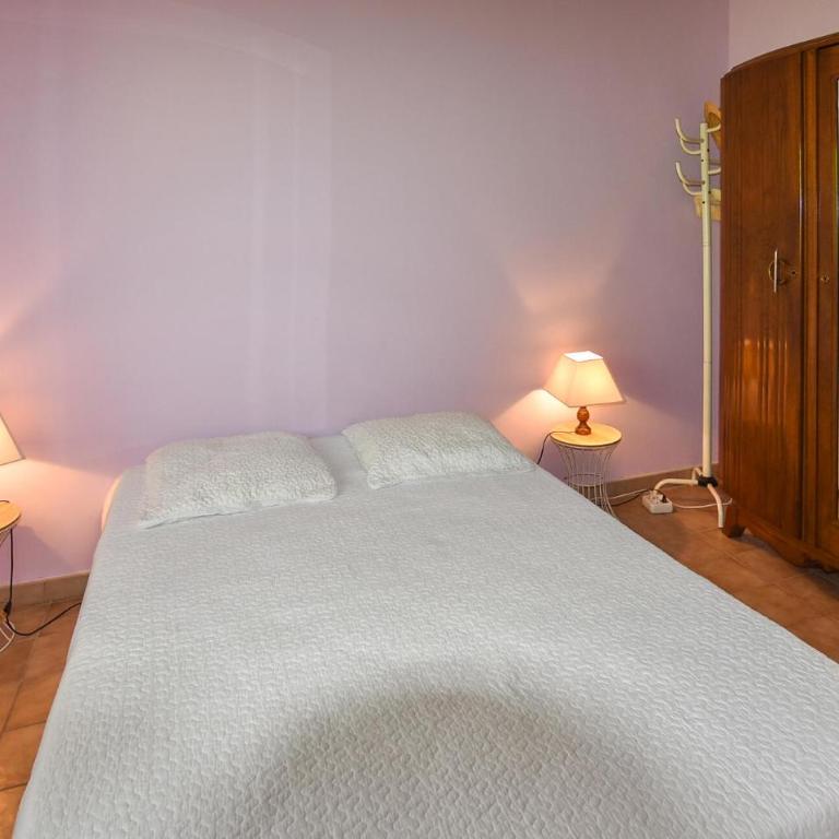 Amazing Home In Vaison-La-Romaine - Maison de Vacances 4 Chambres - 12