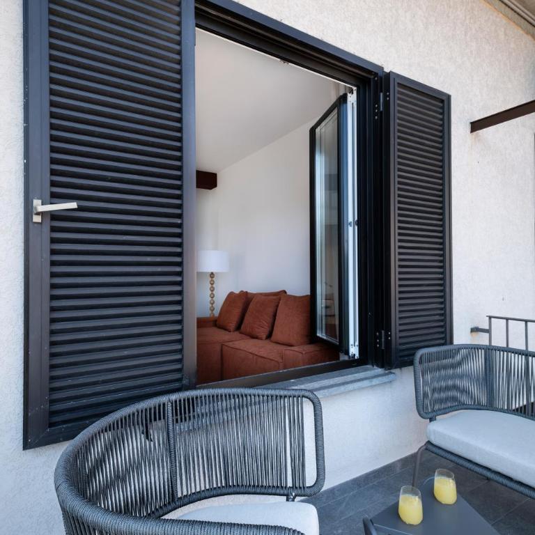 In piazza sul lago - Appartamento con 2 Camere da Letto - 30