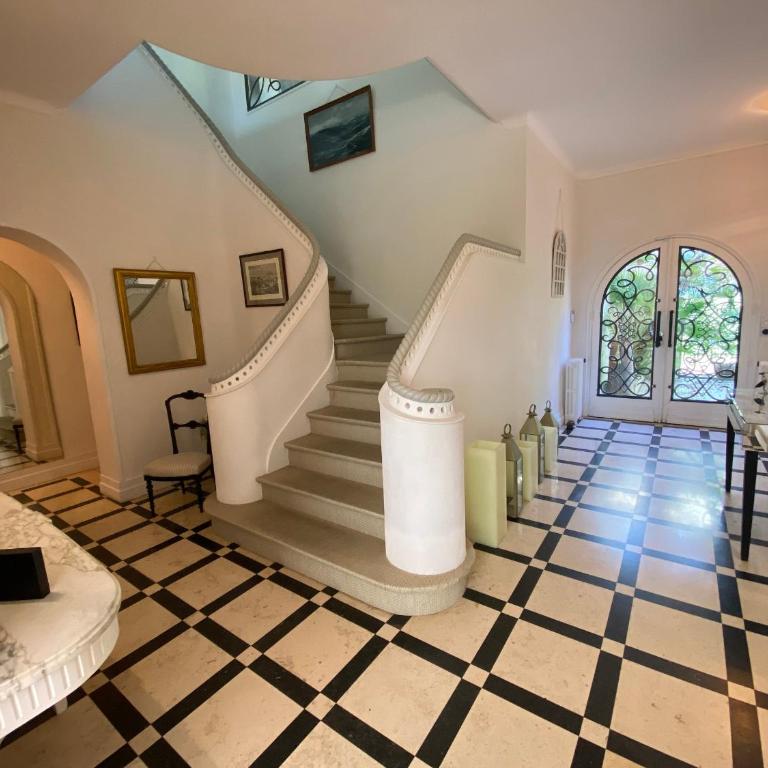 Villa avec Piscine Intérieure, 5 Chambres, Proche Plage et Commerces à Arcachon - FR-1-374-220 - Villa - 2