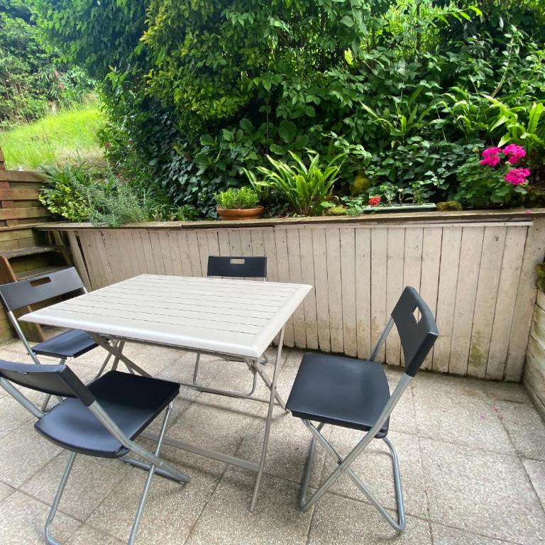 Studio cosy avec terrasse, proche Parc Mauresque et plage - FR-1-374-225 - Monolocale - 1