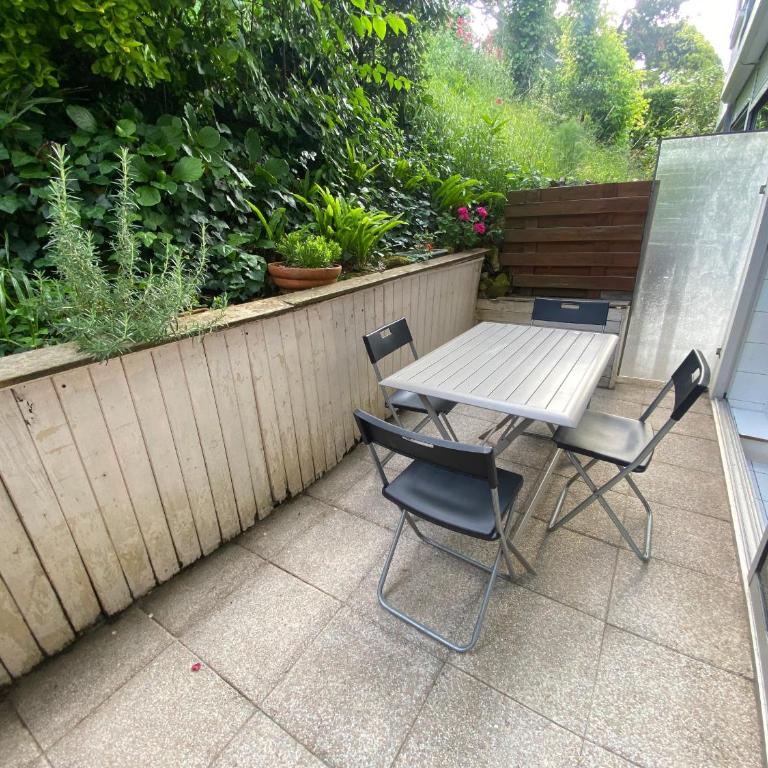 Studio cosy avec terrasse, proche Parc Mauresque et plage - FR-1-374-225 - Monolocale - 8