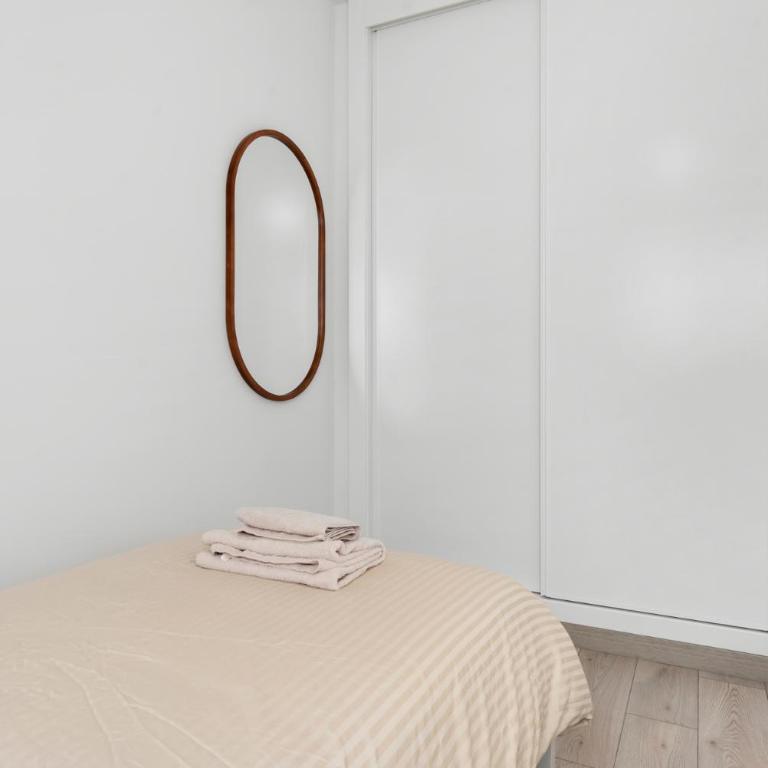 Beautiful 2-bedroom apartment near center and beach - Two-Bedroom Apartment - 24